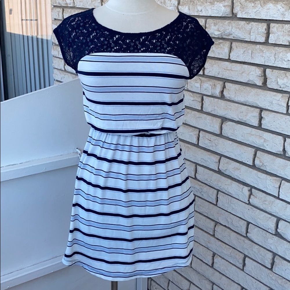Lace Detail Summer Dress
